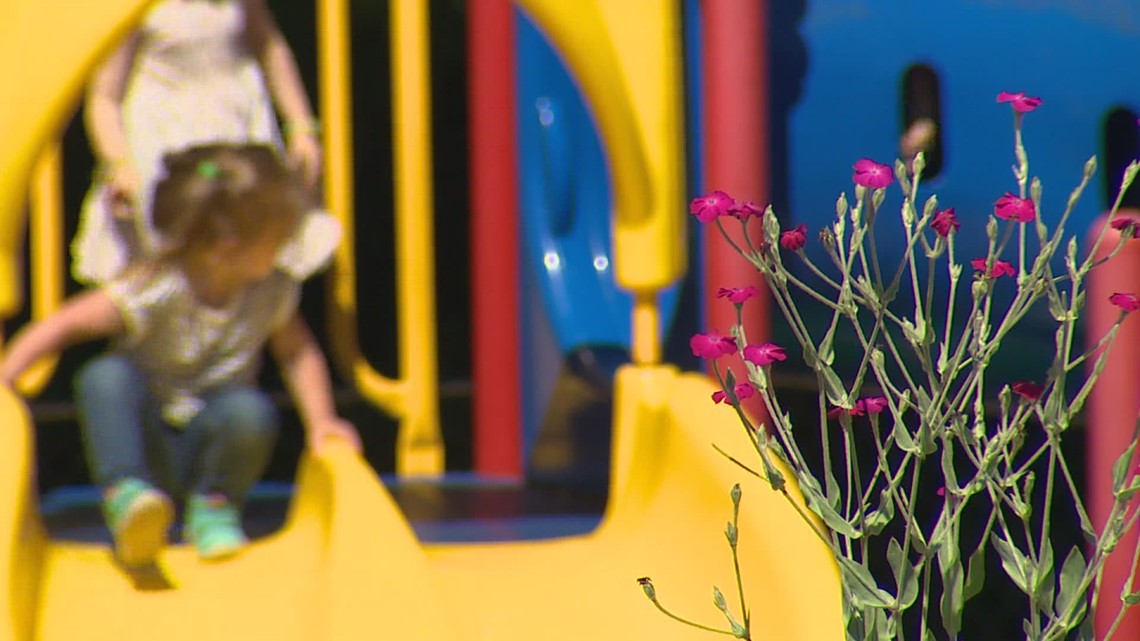 Families scrambling after Everett daycare closes - Vimarsana News
