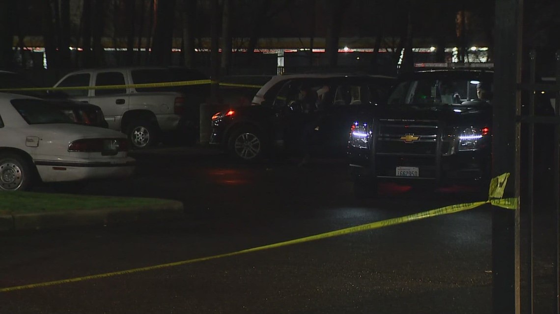 Man killed in Renton parking lot, police say | king5.com
