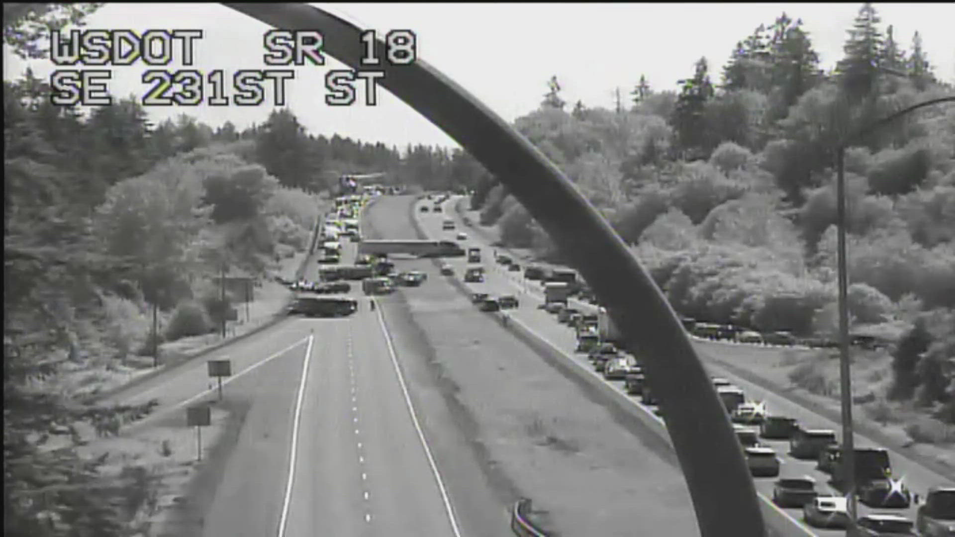 At least 3 injured in crash on SR 18 | king5.com