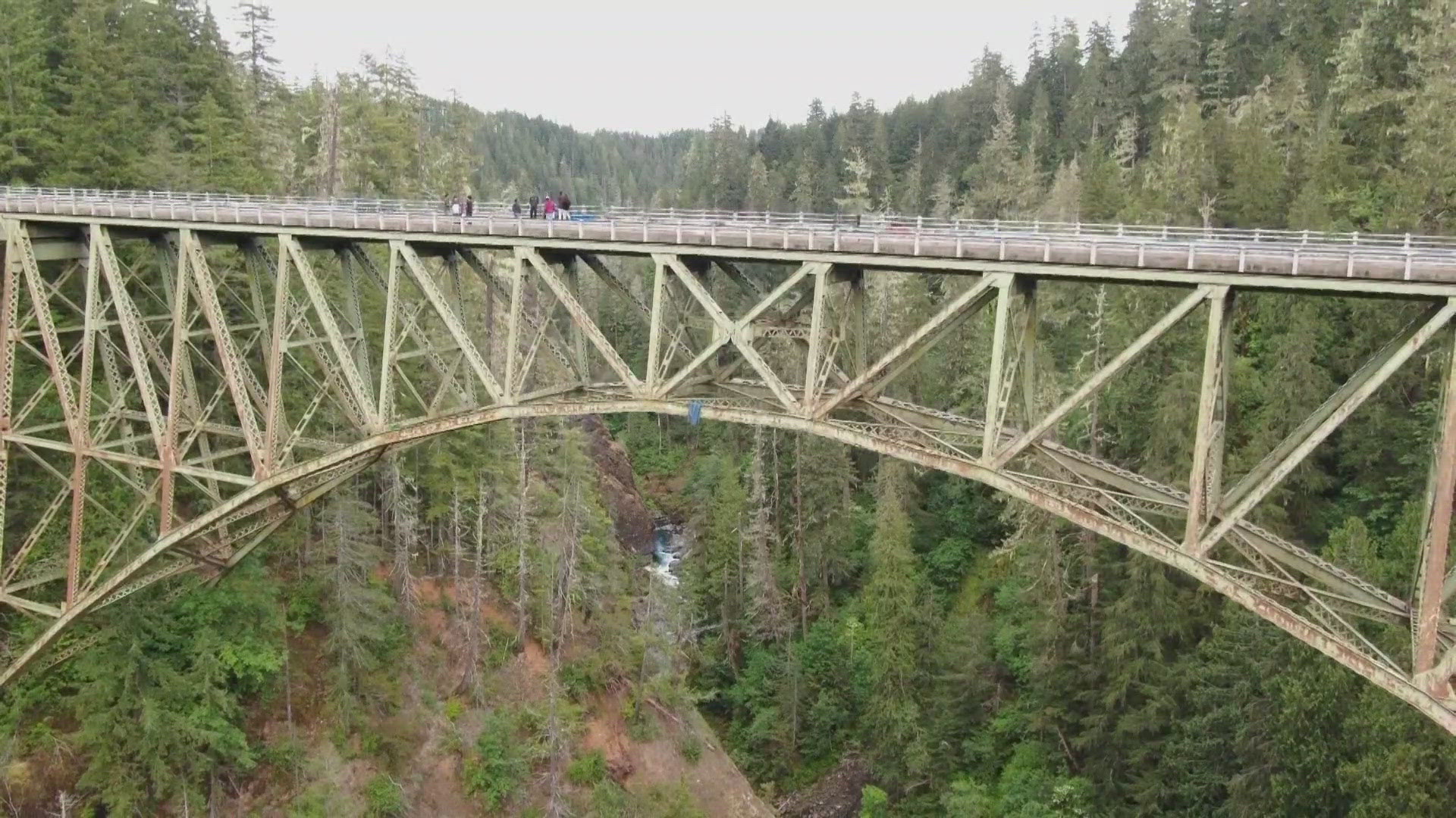 A 19-year-old man survived falling 400 feet on some steep terrain under Mason County's High Steel Bridge