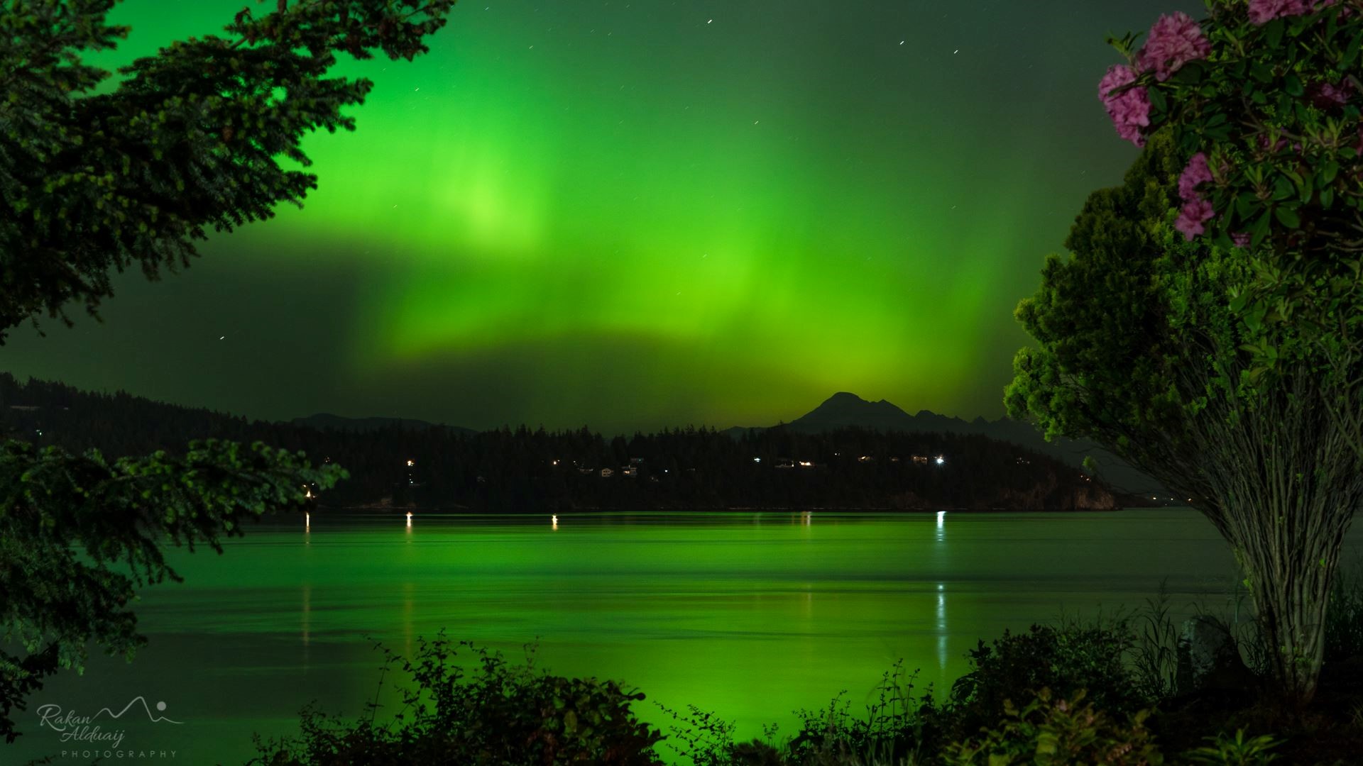 The Northern Lights may be visible in western Washington this weekend. We will be under what’s known as a Geomagnetic Storm Watch Friday through Sunday.