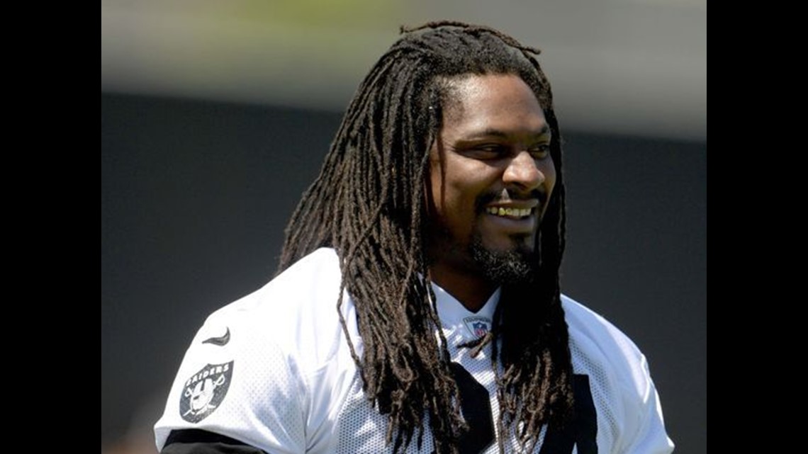 Raiders, RB Marshawn Lynch restructure contract, Raiders News