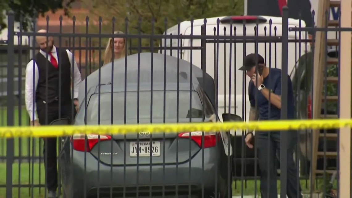 BREAKING: Deadly shooting at ICE facility in Dallas | king5.com