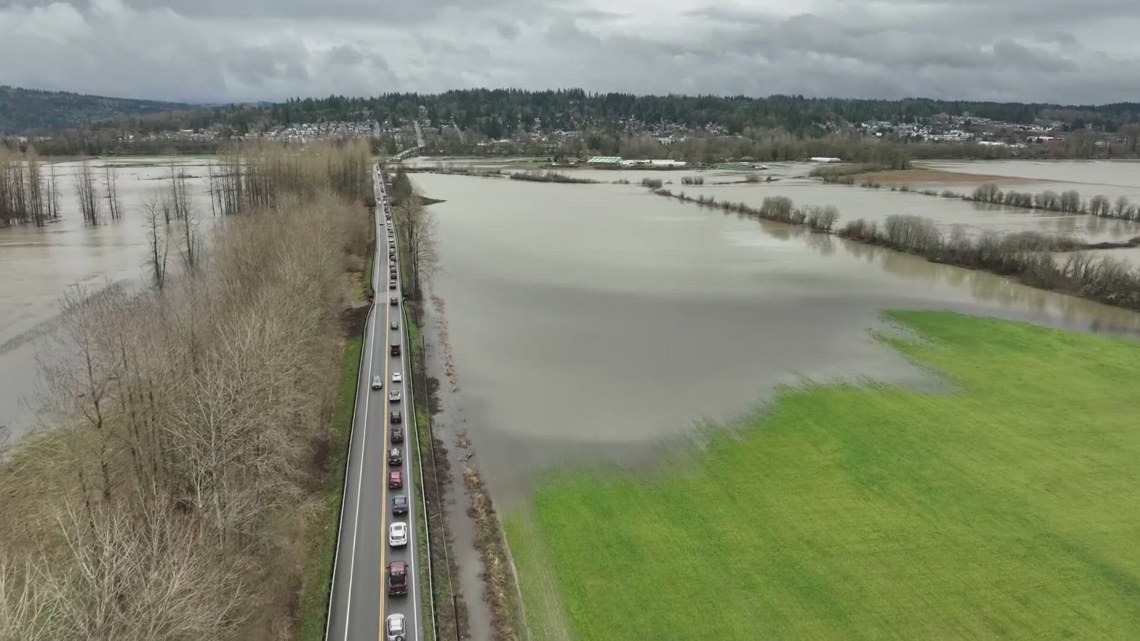 Levee failure on White River prompts 'Go Now' evacuations in Pacific ...