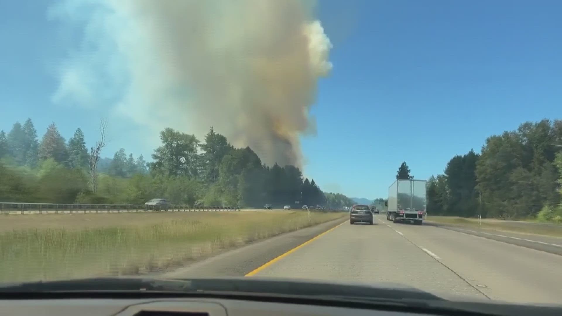 VIDEO: I-90 eastbound reopens near Easton, Level 3 evacuations lifted ...