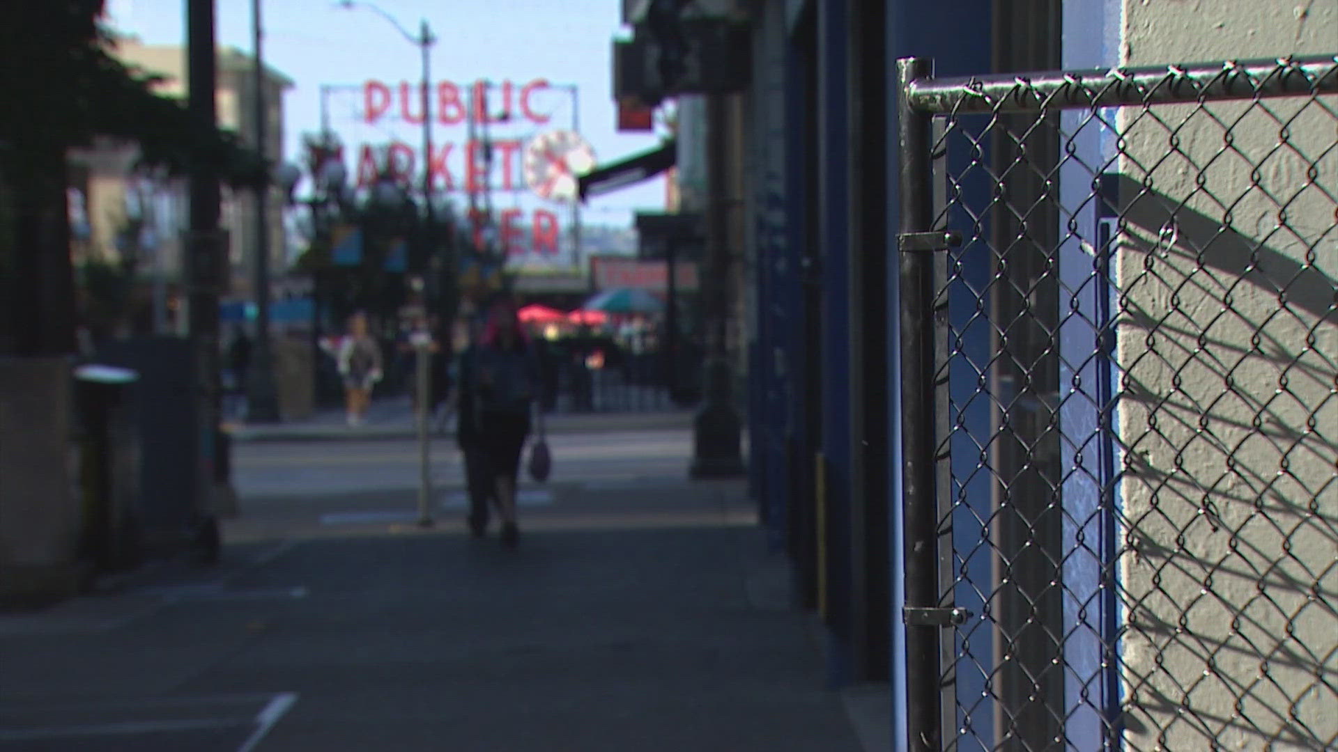 Seattle installs fences in downtown alleys to curb crime; some residents  see change