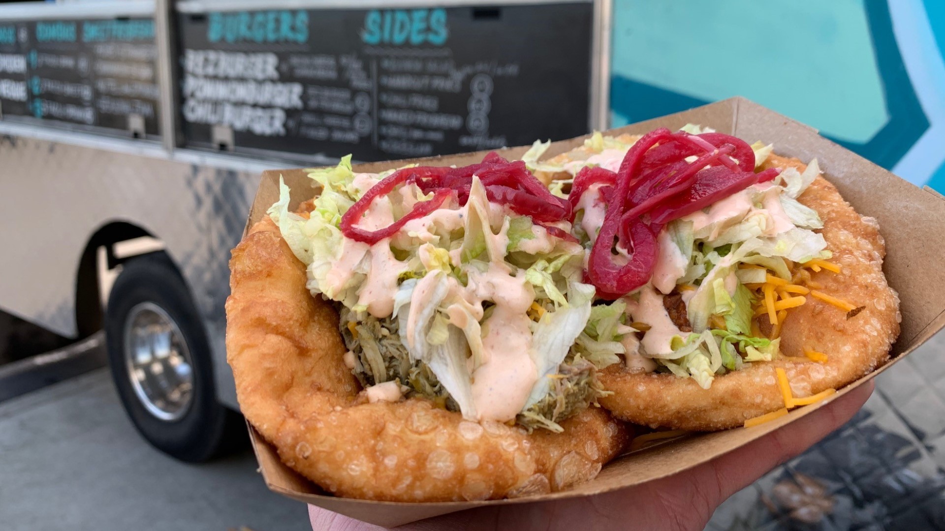Off the Rez food truck brings the glory of frybread to Seattle streets- while also sharing the owner's culture. 😋 #k5evening