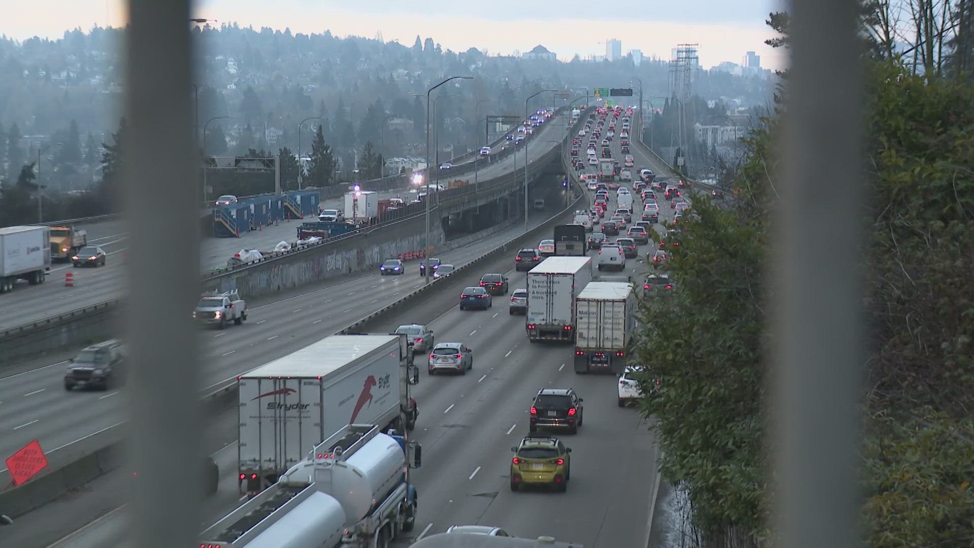 I-5 공사 여파 출근길 정체 심화…운전자 “익스프레스 차선 풀어달라”