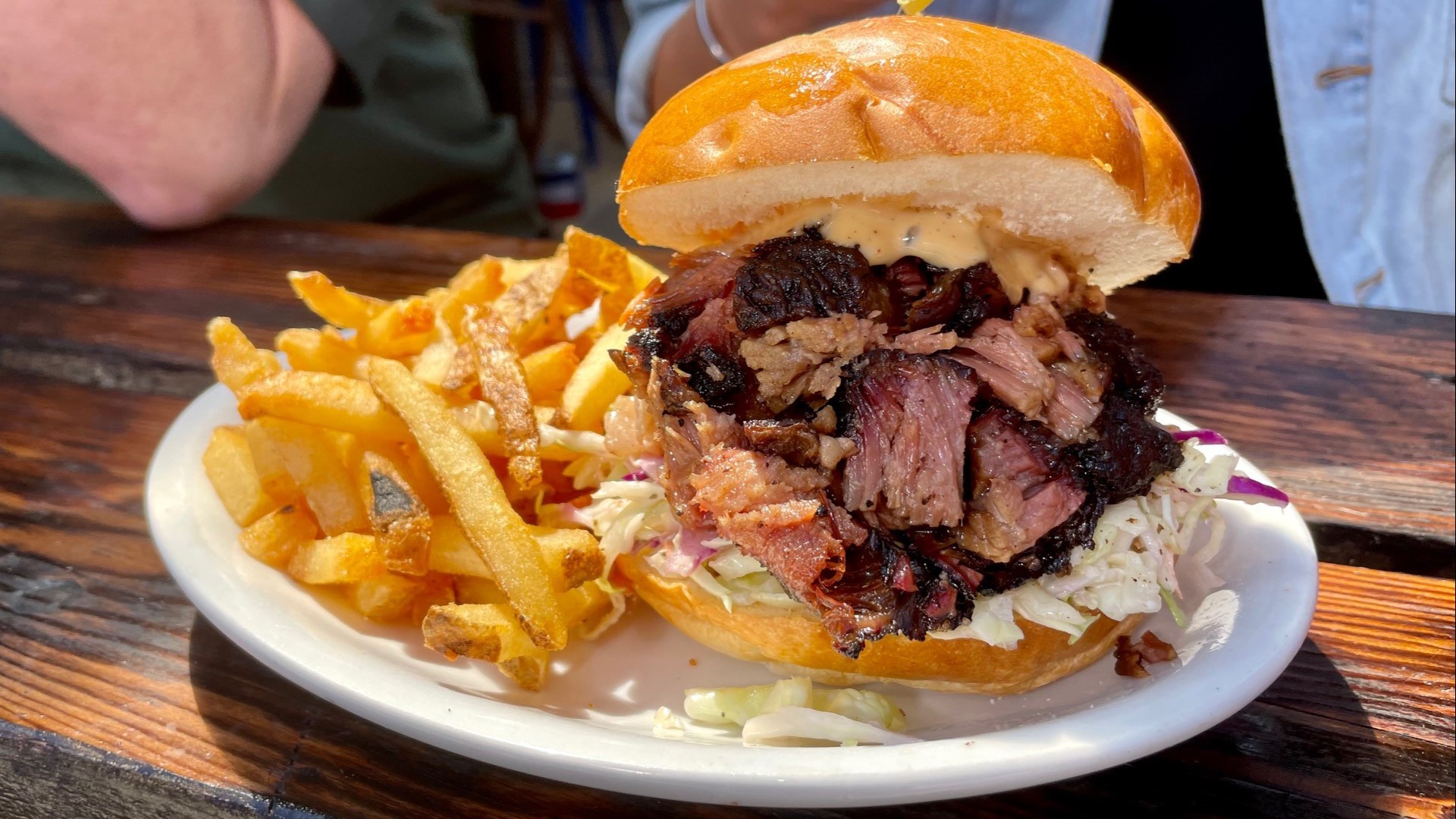 Drunky Two Shoe Barbecue serves up Texas barbecue so good, you won't even need sauce. #k5evening