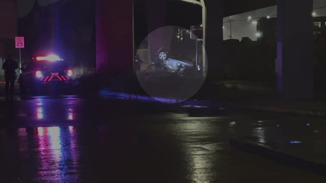 Teen dies after car falls 80 feet off Seattle overpass