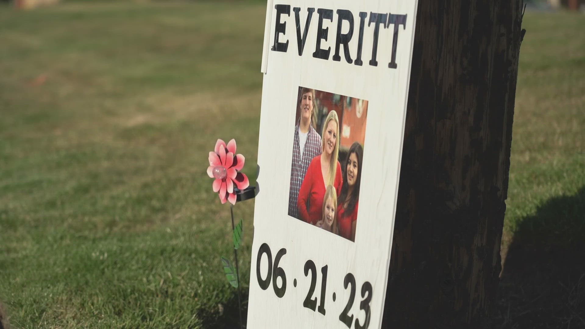 Rachell Everitt, 41, was killed on Evergreen Way in Everett. No arrests have been made.