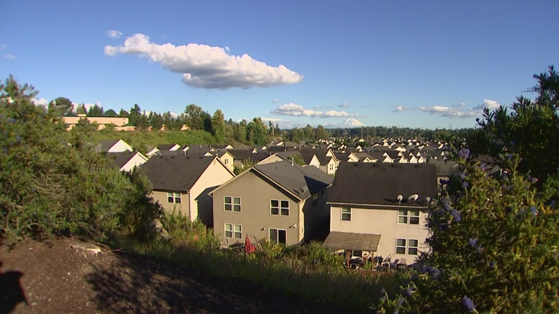 More Seattle homebuyers paying above asking while market remains hot - Vimarsana News