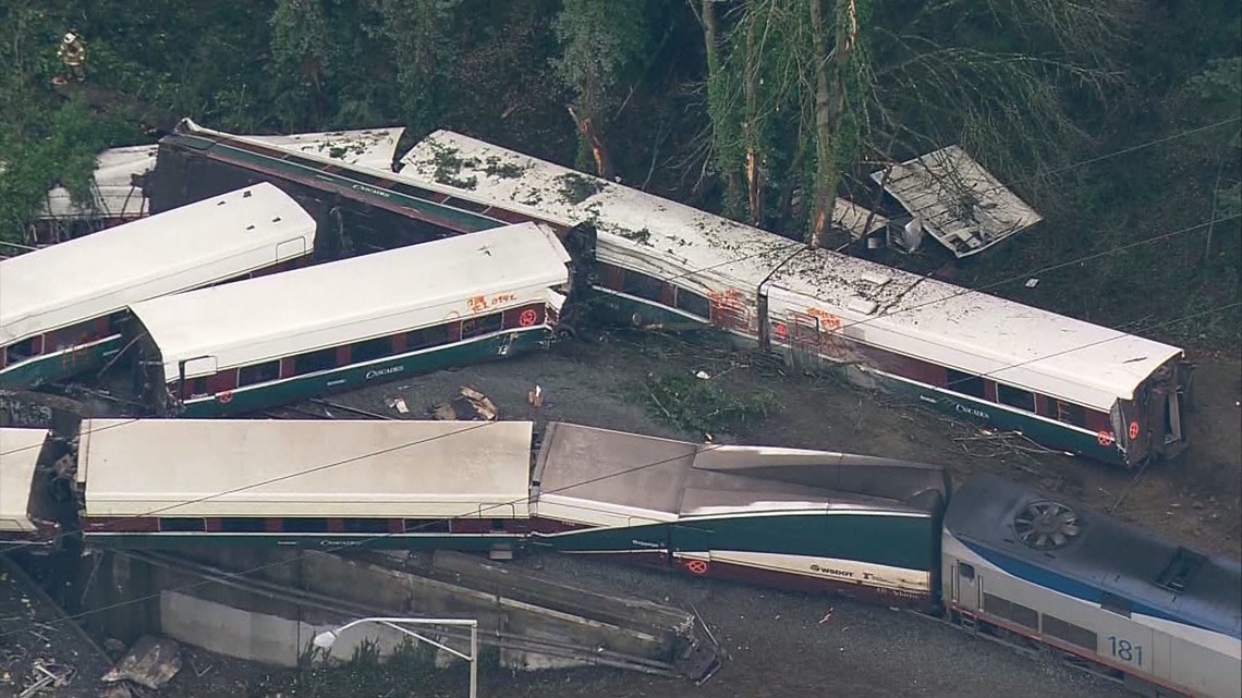 Engineer in deadly Amtrak crash had no experience on new locomotive ...