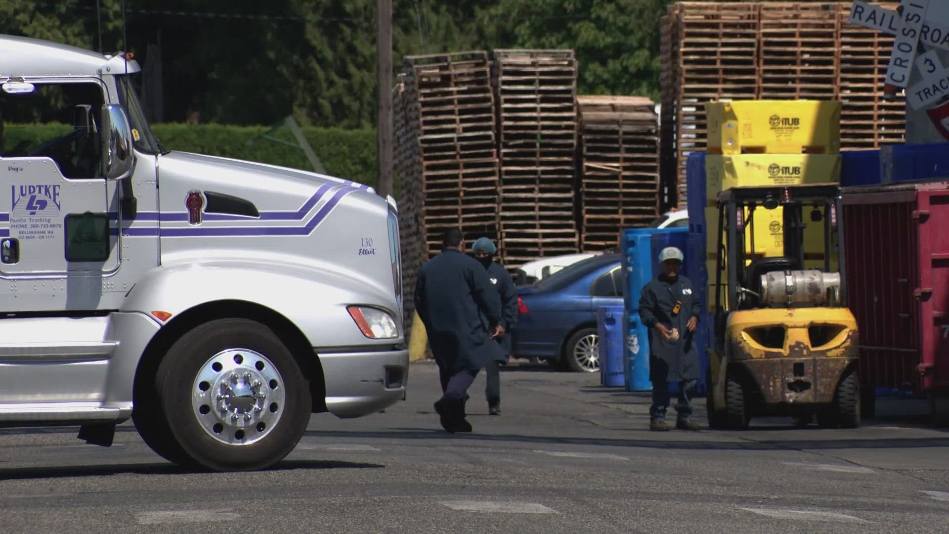 Advocates say ICE is carrying out a 'soft raid' targeting workers at Lynden seafood plant