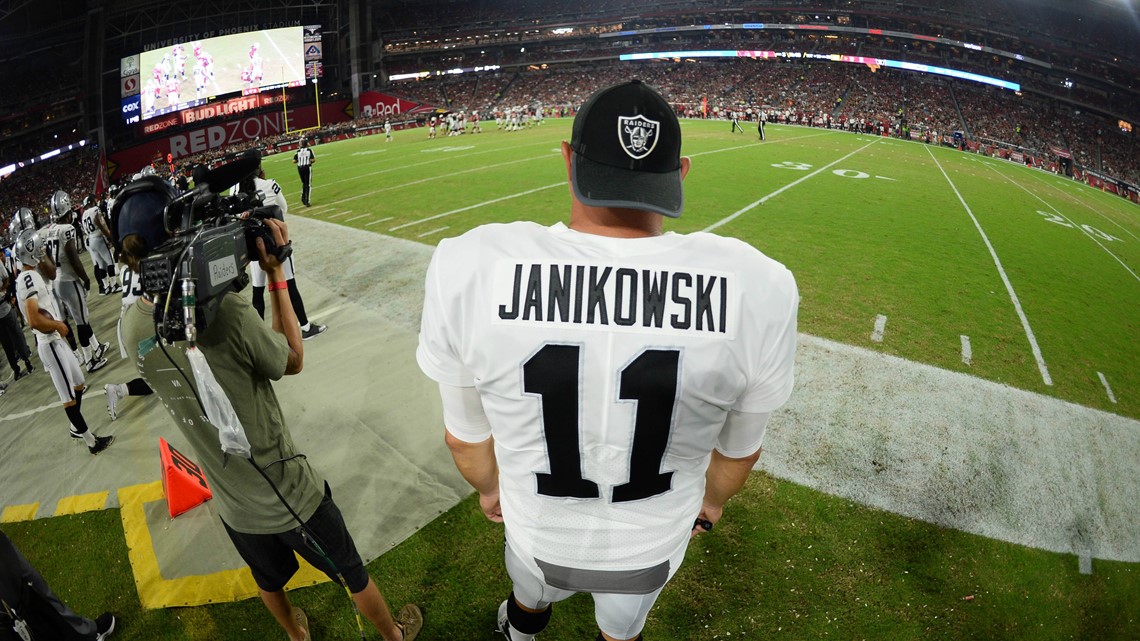 Seahawks Sign Kicker Sebastian Janikowski