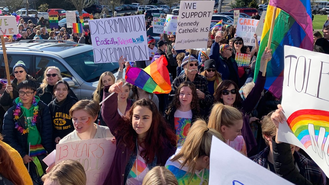 Kennedy Catholic High Students Walk Out After Teacher Controversy ...