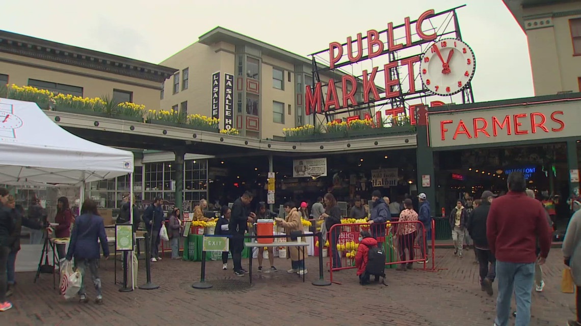 Pike Place proposal would bring car-free weekend happy hours