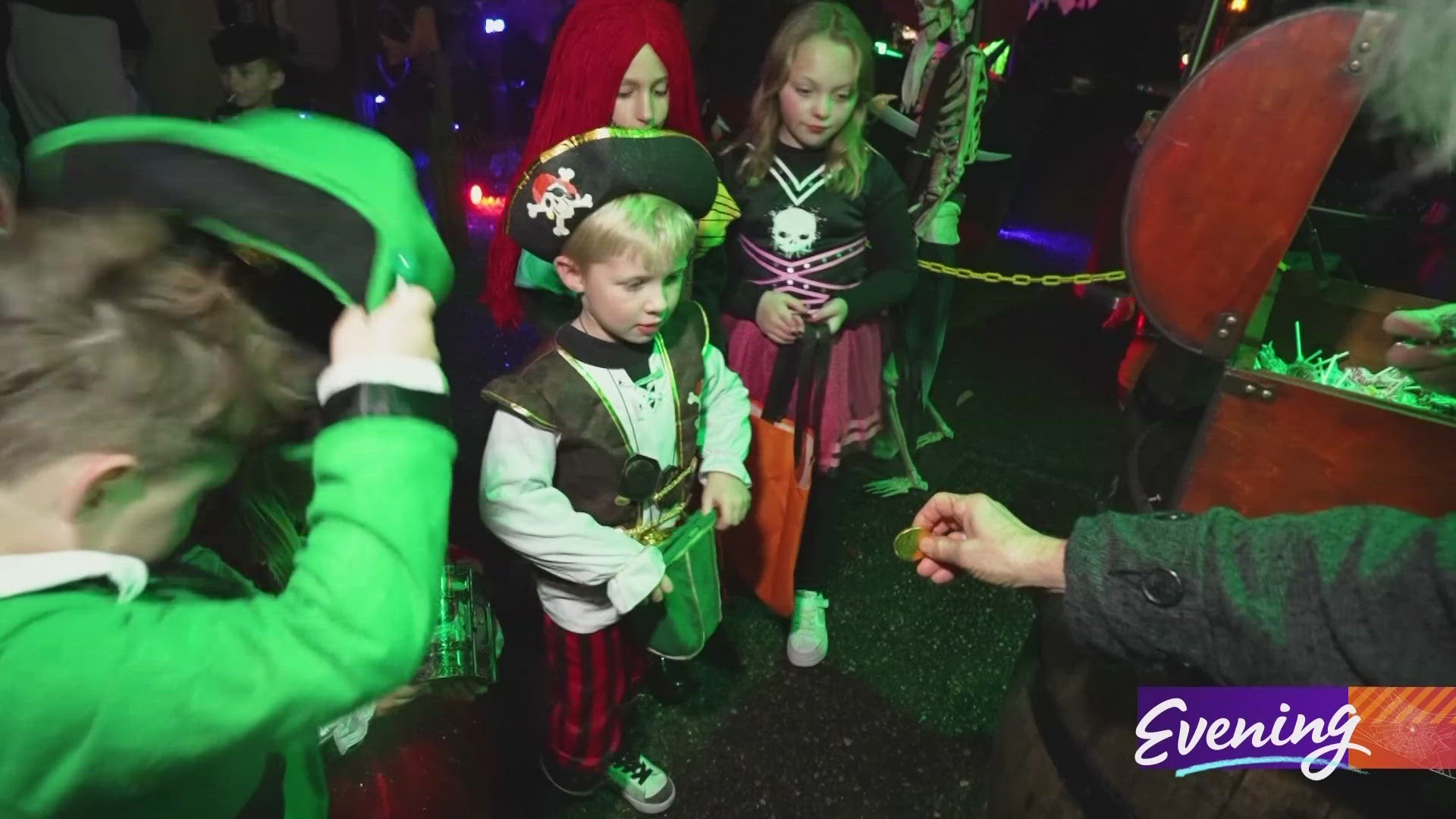 This family has hosted a pirate-themed Halloween for the last 8 years! They expect to see over 2,000 trick-or-treaters Thursday night. #k5evening