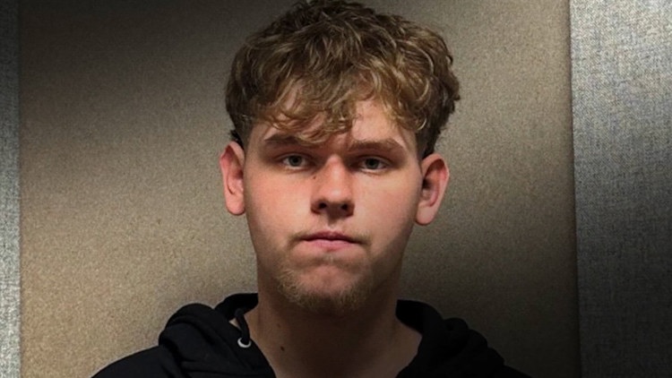 Read Deadly Chelan Hills fire suspect accused of using Roman candle turret that fires 240 rounds in 46 seconds