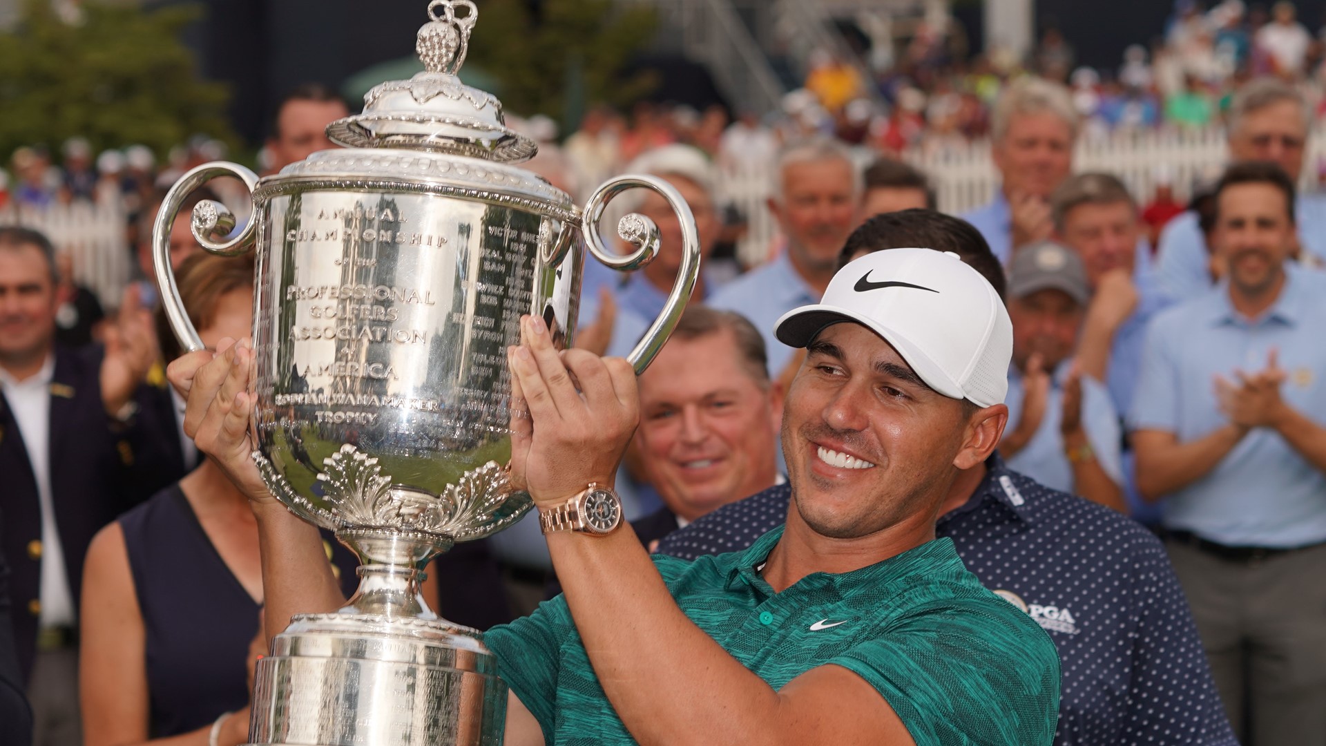 Koepka tops Tiger to win PGA Championship | king5.com