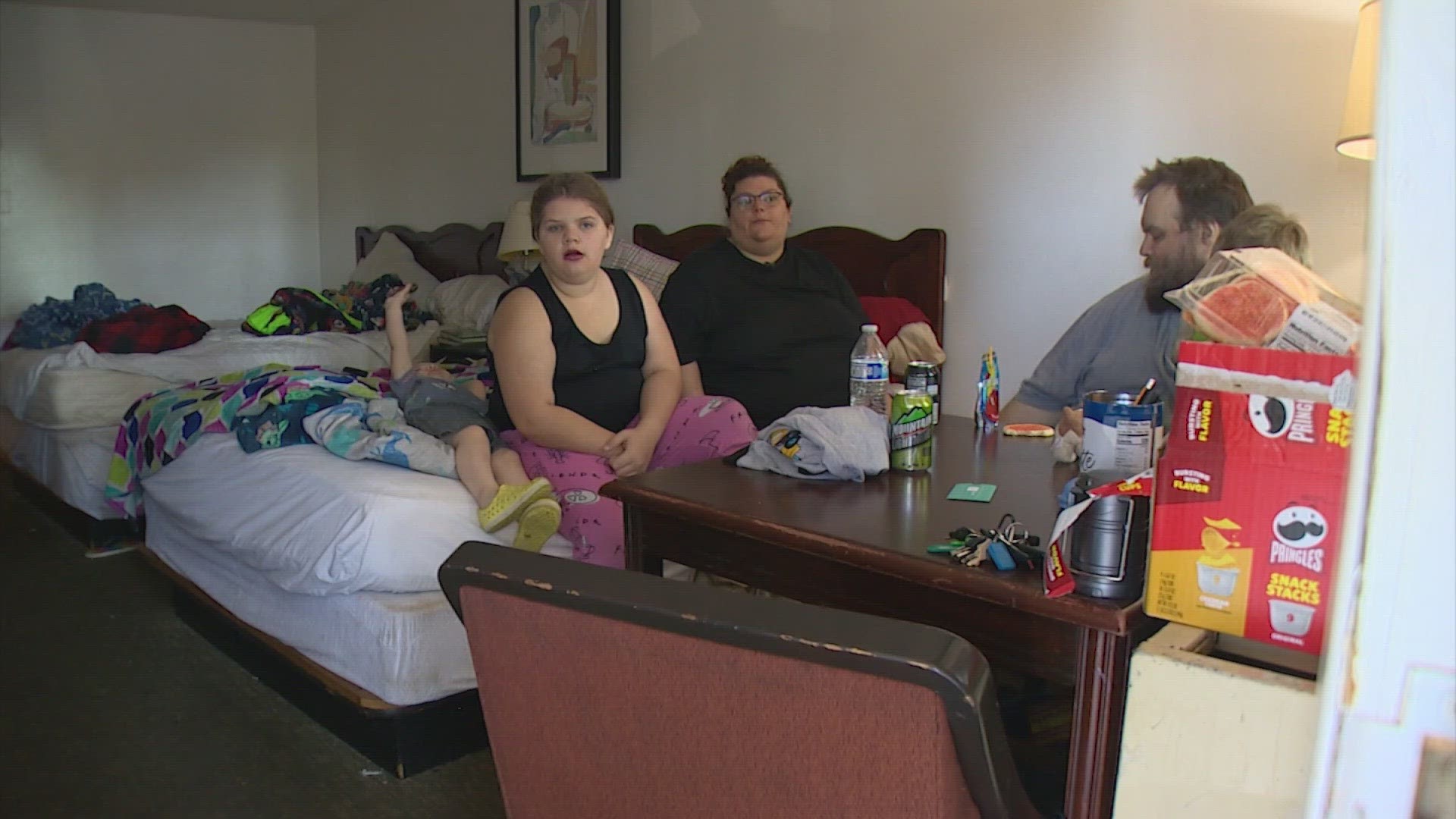 A Snohomish County family’s struggle to pull themselves out of homelessness exposes a crisis in sheltering families and the difficulties of keeping them together.