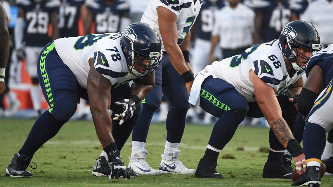 Seahawks re-sign linebacker K.J Wright, guard D.J. Fluker