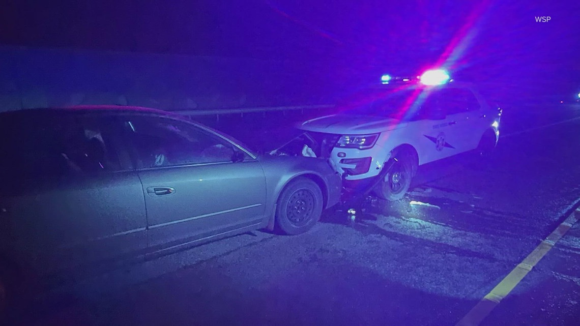 Trooper crashes into wrong-way driver on WB I-90 in Bellevue | king5.com