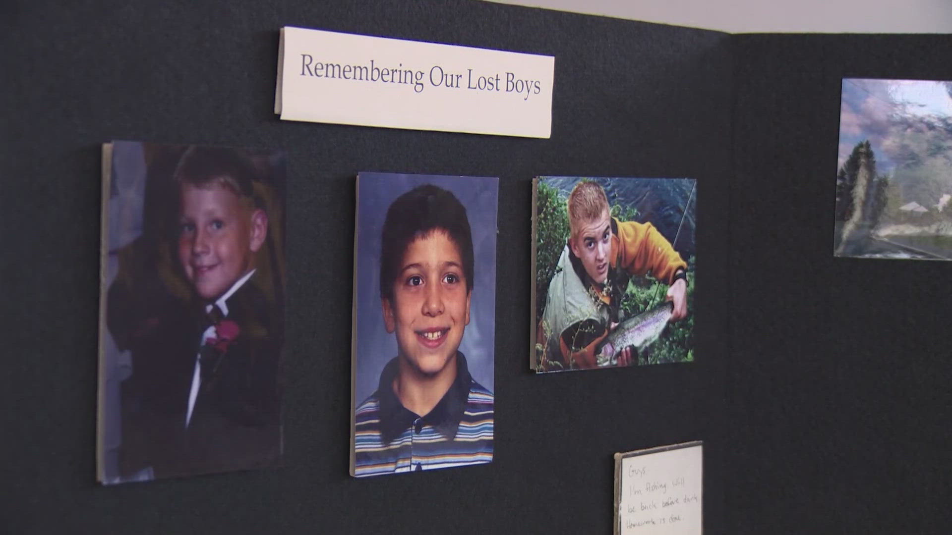 Hundreds of neighbors came together at Bellingham High School Monday night to commemorate the deadly Olympic Pipeline explosion in an emotional remembrance ceremony.