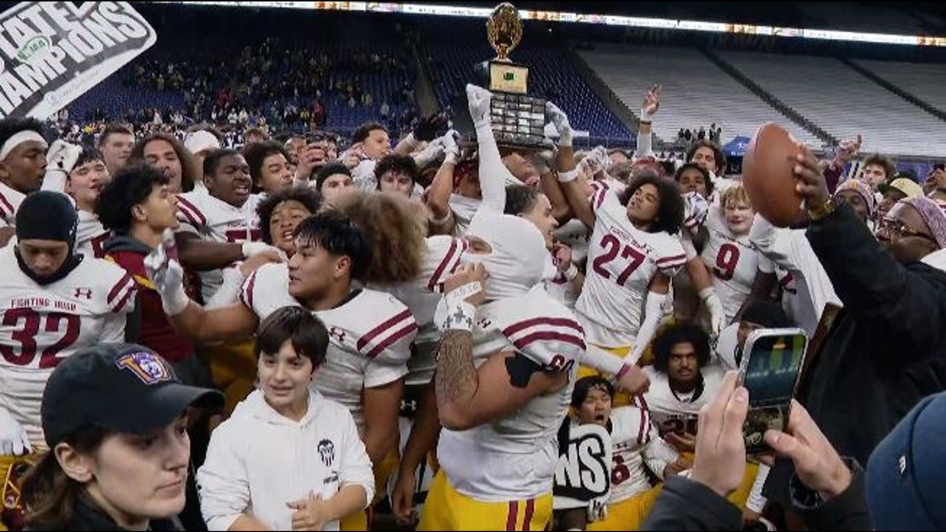 Highlights of O'Dea's 38-15 win over Bellevue in the 3A State Final.  Irish coach Monte Kohler ties Sid Otton for most wins in Washington State history with 394.