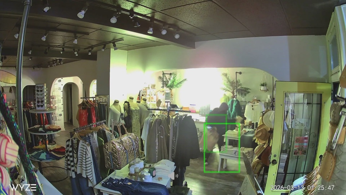 Multiple businesses in Seattle's Magnolia neighborhood targeted by thieves