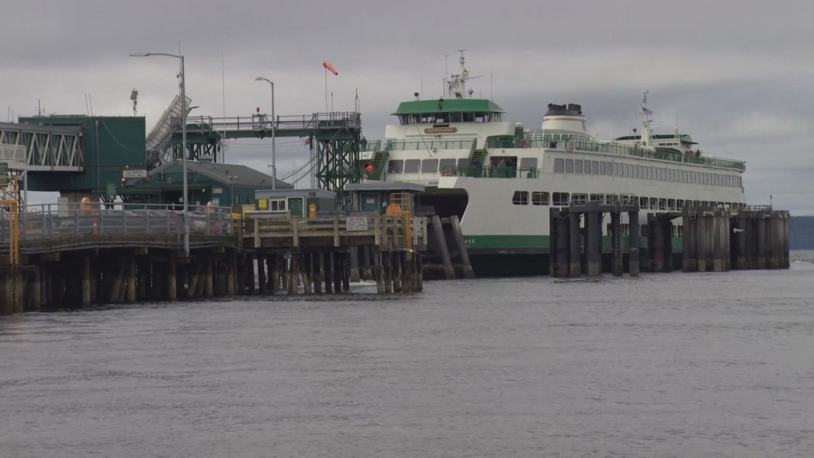 Washington State Ferries' fleet issues disrupt service on key routes