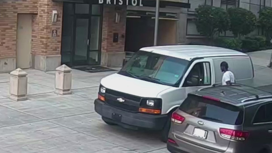 Renton police seek help identifying 2 men in kidnapping case | king5.com