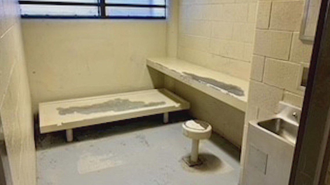 Record number of defendants with mental illness 'decompensating' in Washington jails