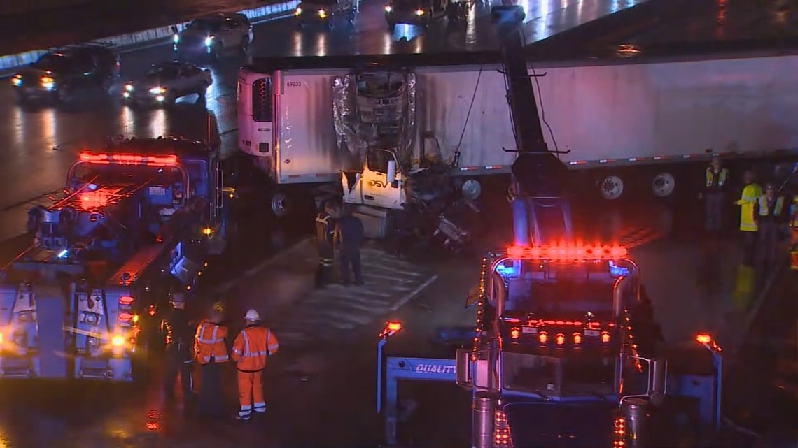 Bellevue crash cleared, backups still expected around the region