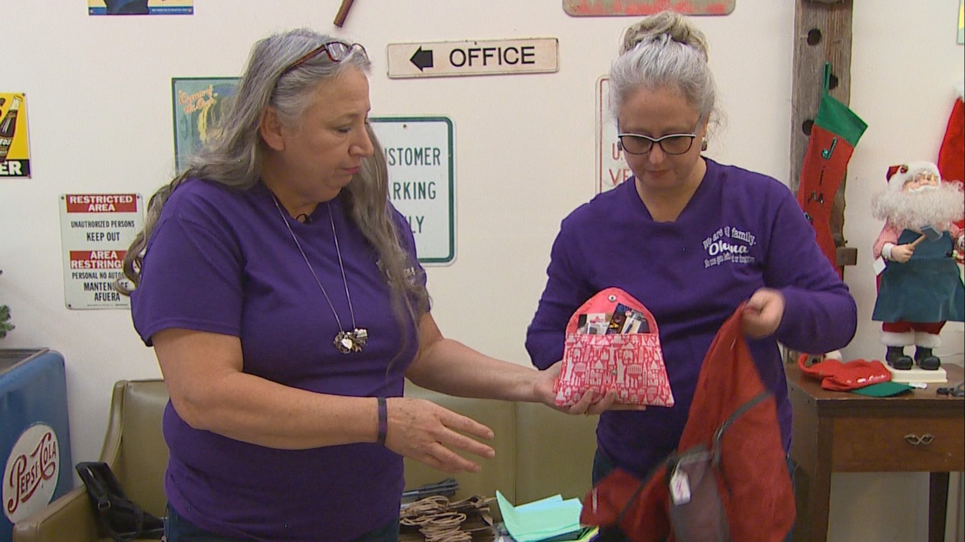 Skagit County moms create backpacks for those in rehab | king5.com