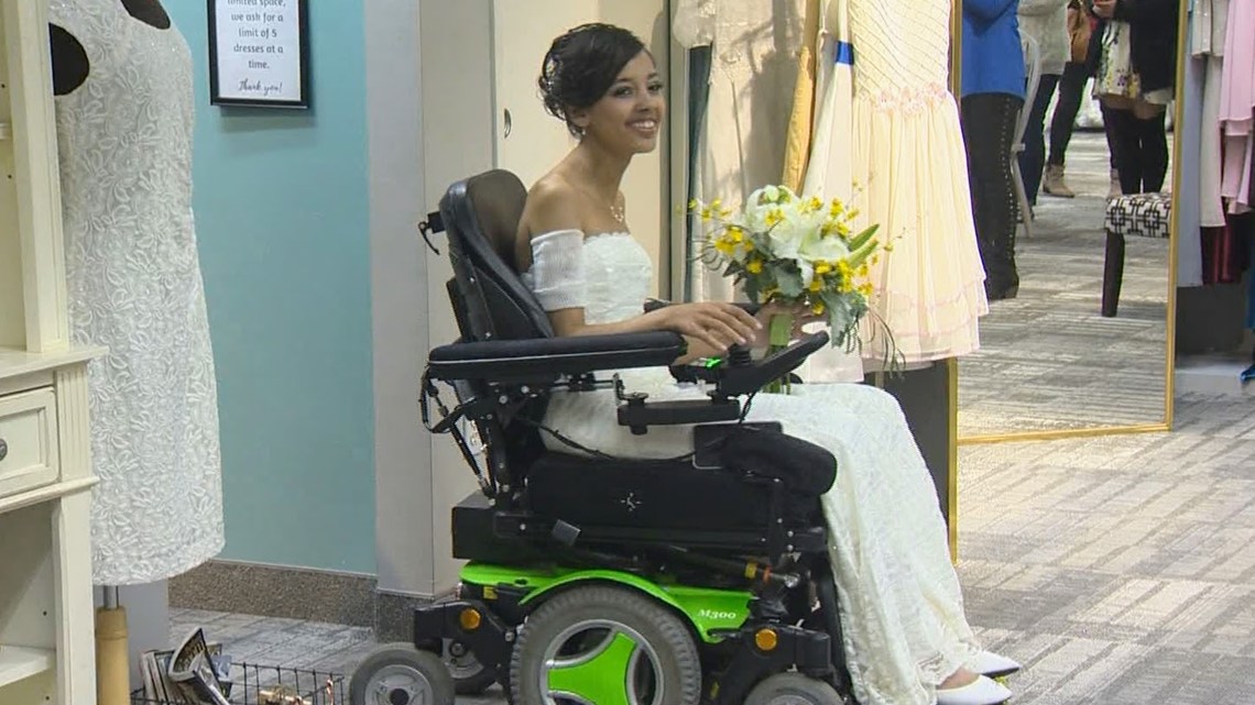 Paralyzed Oregon woman fulfills wedding dress dream