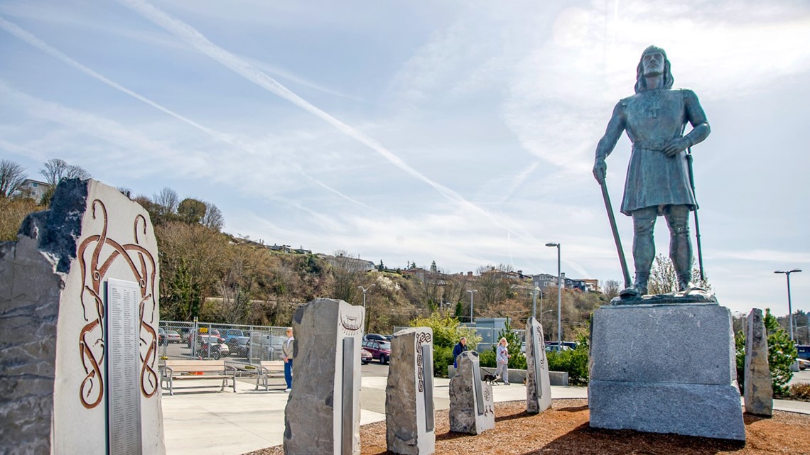 5 iconic sculptures every Seattleite should know