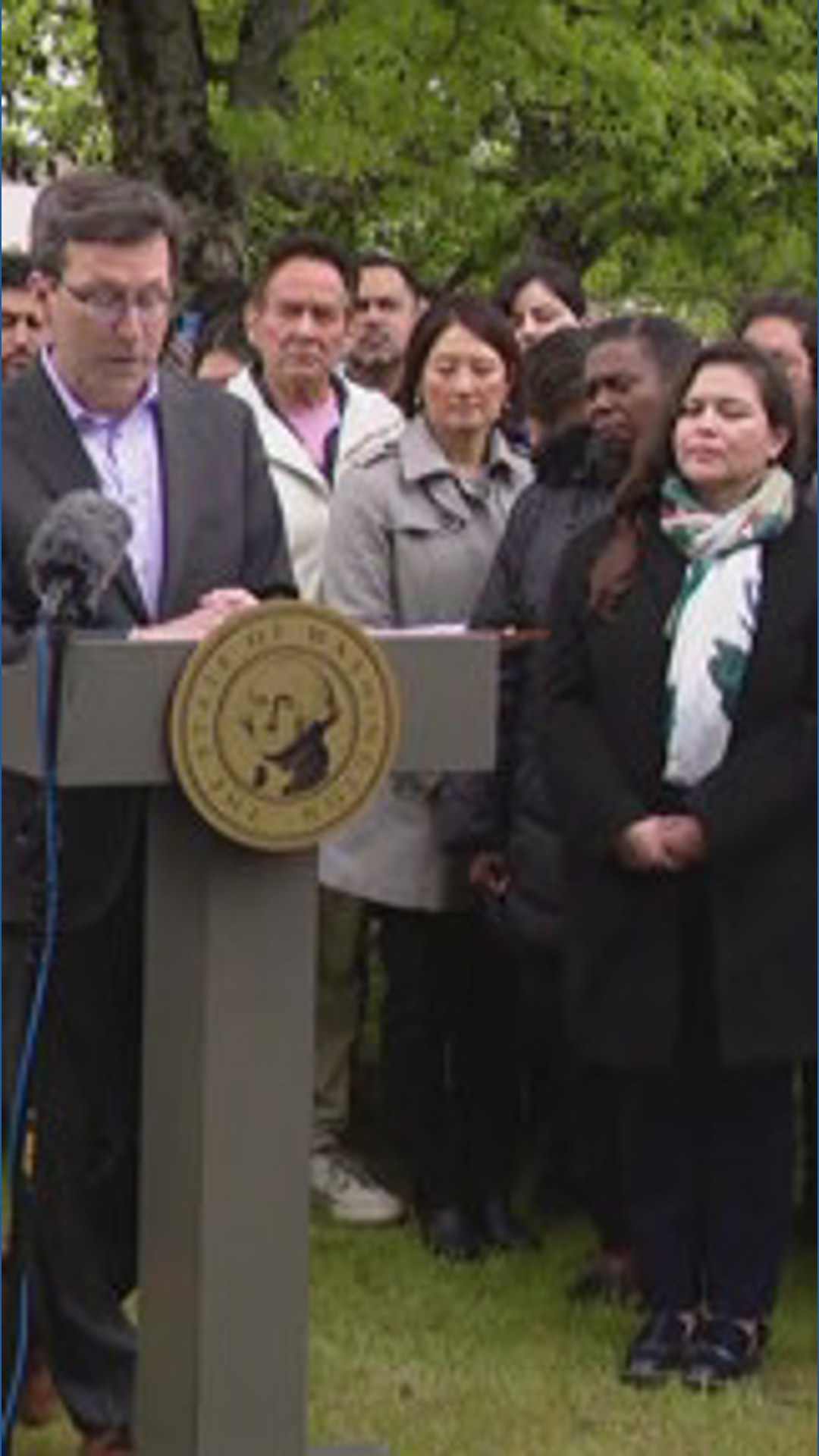BREAKING: State leaders pushing to force inspections at ICE detention ...