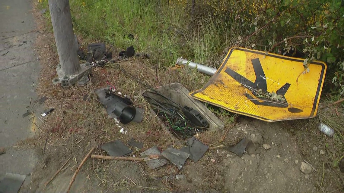 DUI driver crashes into work zone in Spanaway, seriously injuring ...