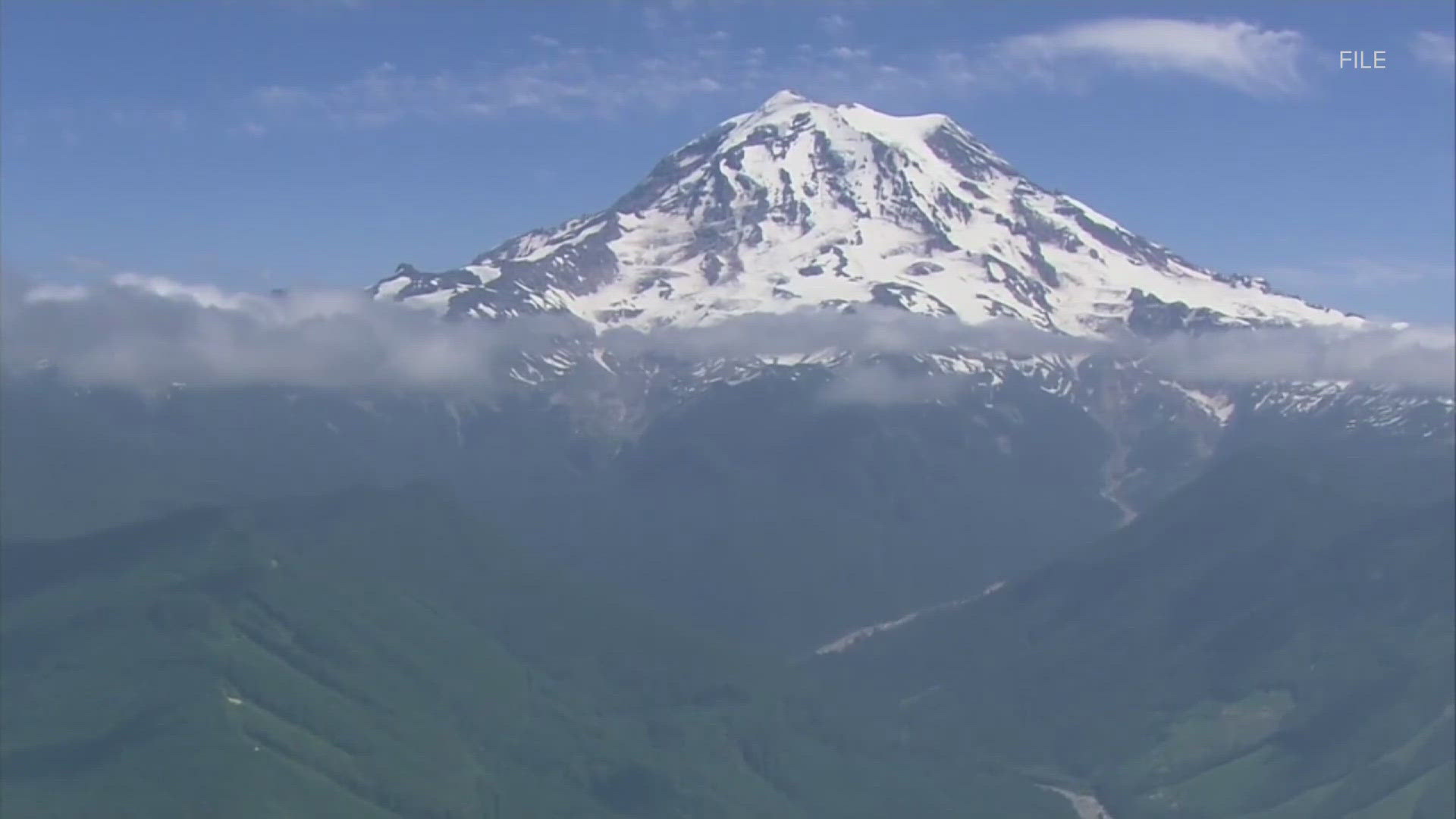 Puyallup Tribe seeks to restore Mount Rainier's original name through
