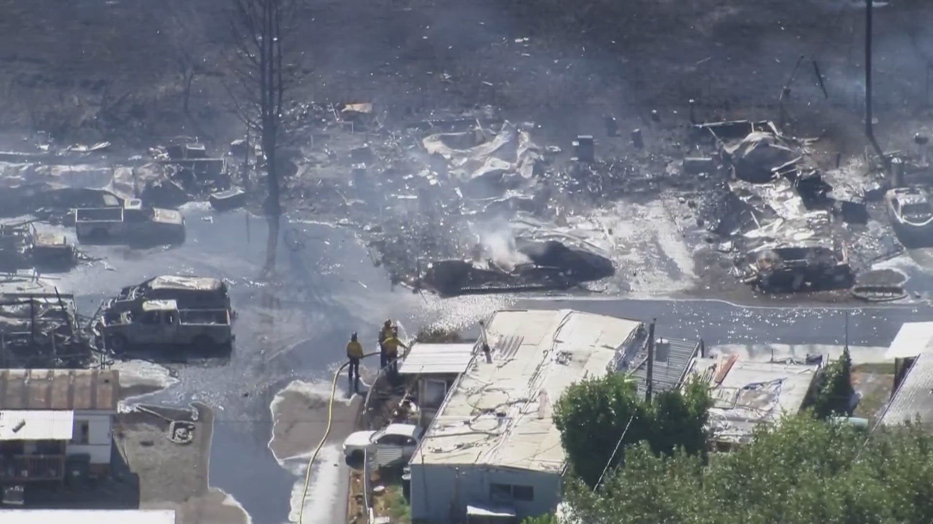 Latest 2 killed, 9 mobile homes destroyed in Lakewood fire