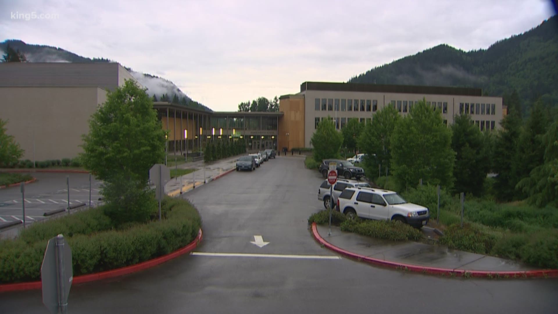Five new cases of measles were announced in western Washington this week, involving two schools. KING 5's Natalie Swaby reports.