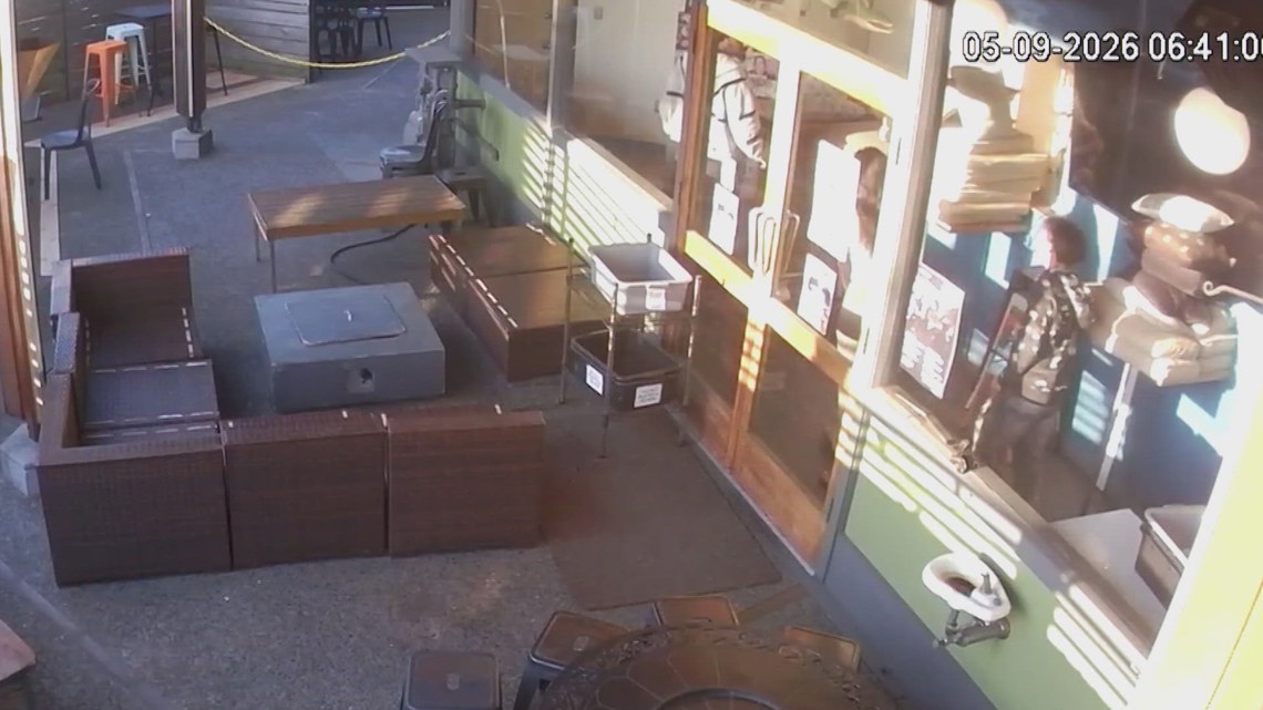 Surveillance video captures fatal shooting of 25-year-old inside Growler Guys