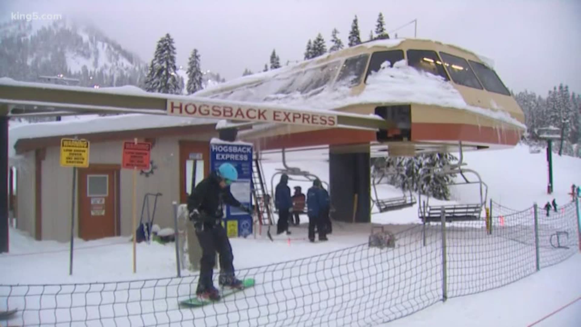 KING 5's Darren Peck gave us a look at the conditions at Stevens Pass ski area.