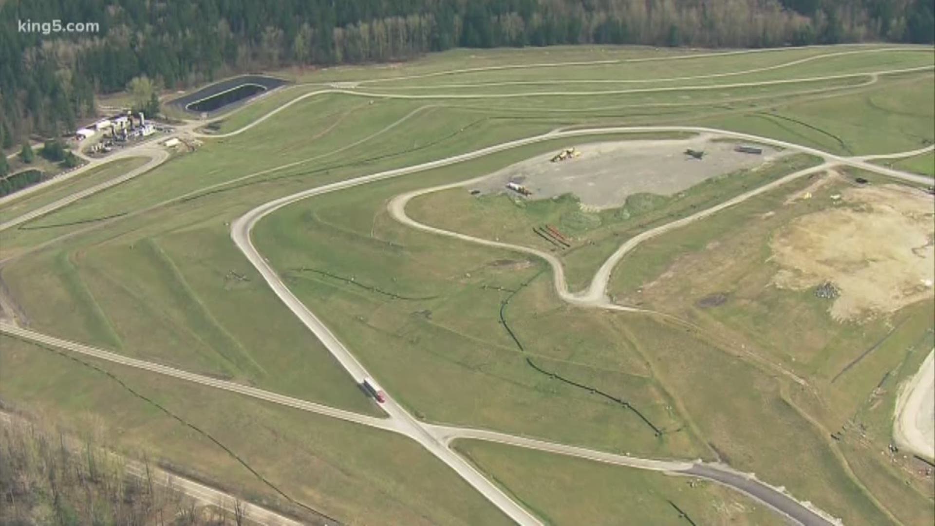 King County will allow a controversial landfill expansion. The County council approved the measure by a 5-2 vote today, despite loud complaints from neighbors. KING 5's Chris Daniel reports.