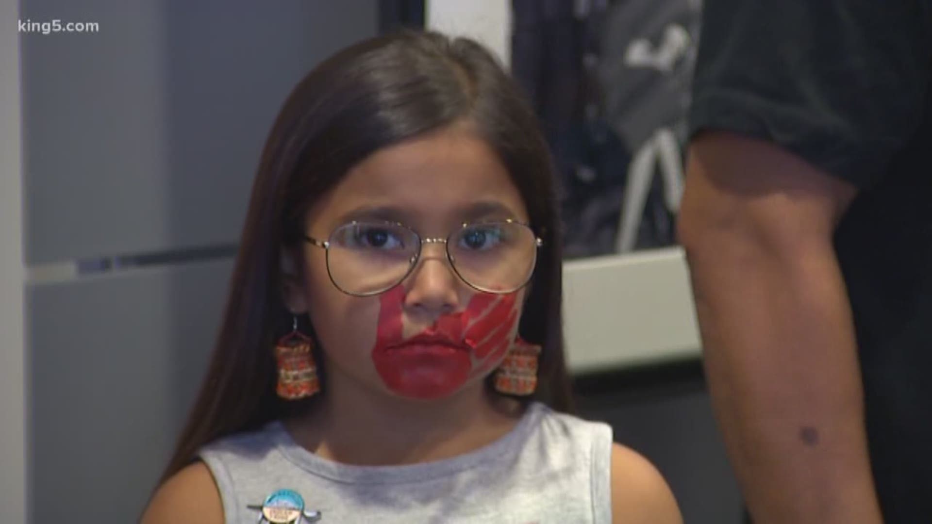 The Seattle City Council unanimously approved a resolution to reduce the number of missing and murdered indigenous women and girls. KING 5's Chris Daniels reports.