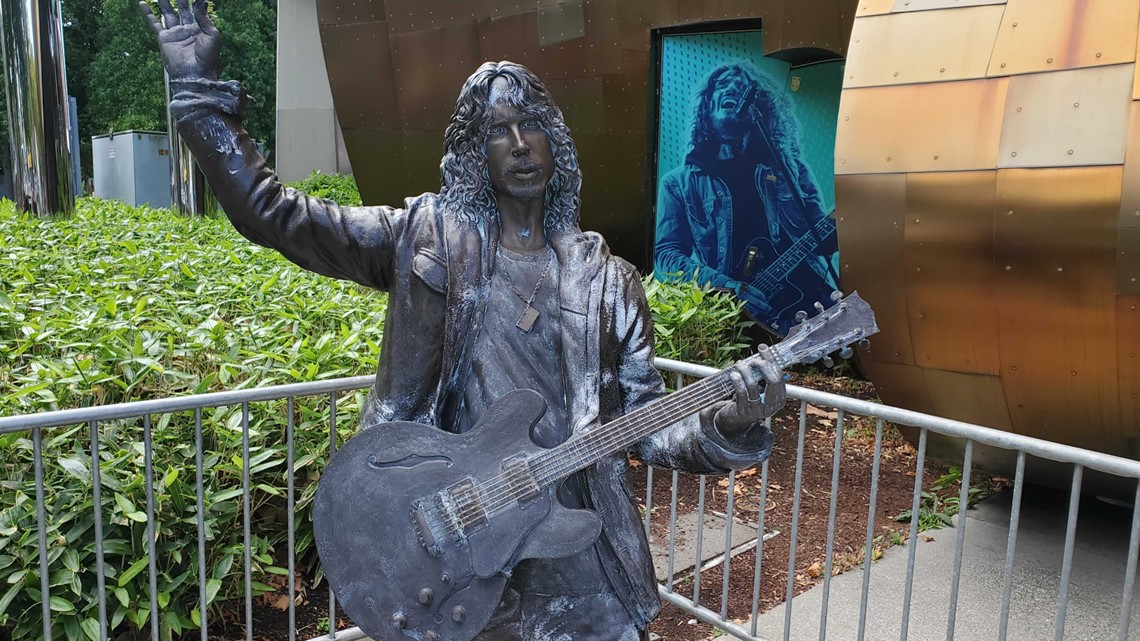 Statue of lauded rocker Chris Cornell vandalized in Seattle