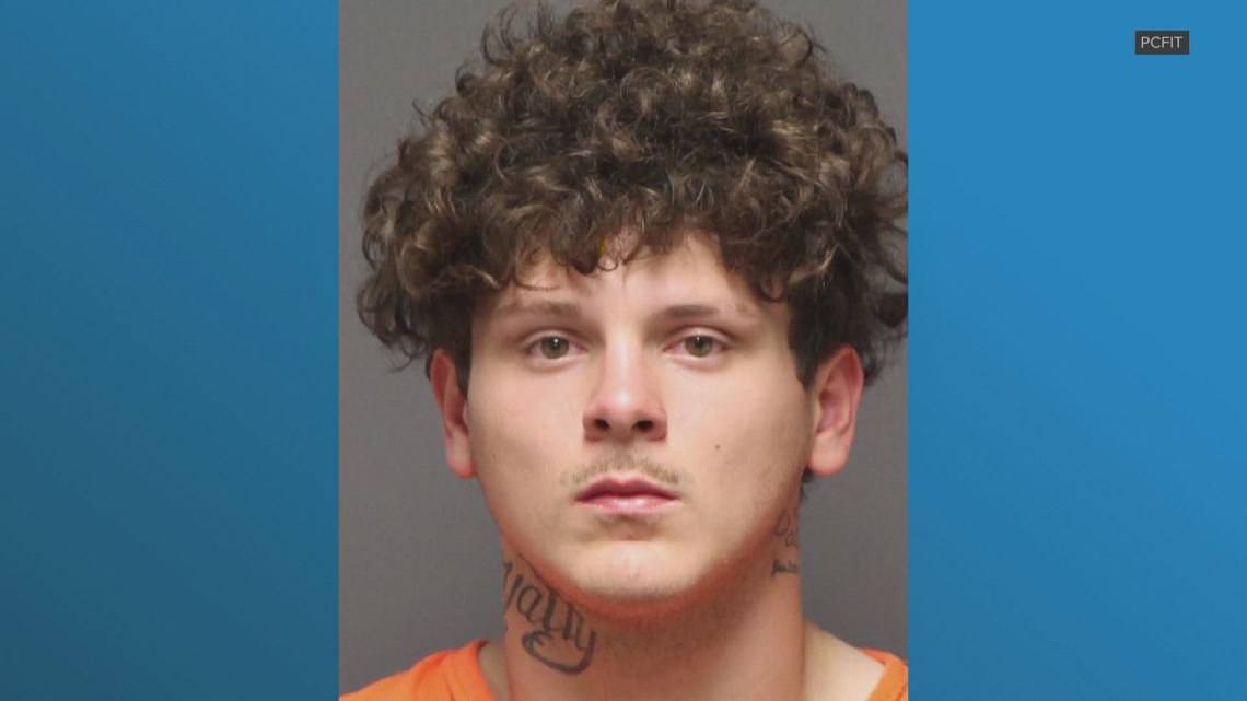 Deputies searching for wanted felon in Pierce County | king5.com