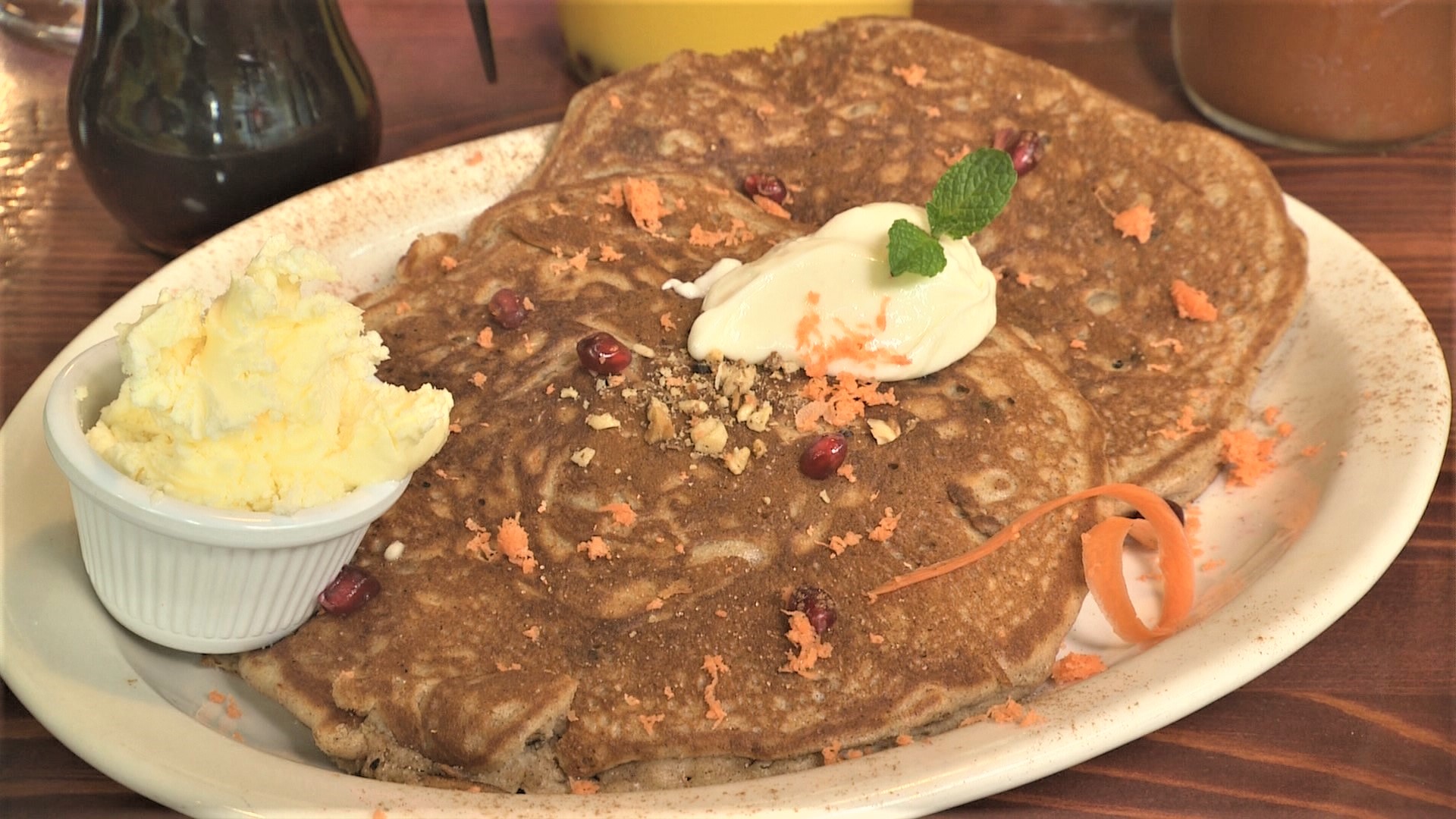 The 14 Carrot Café has been serving breakfast and lunch in Seattle's Eastlake neighborhood since 1977