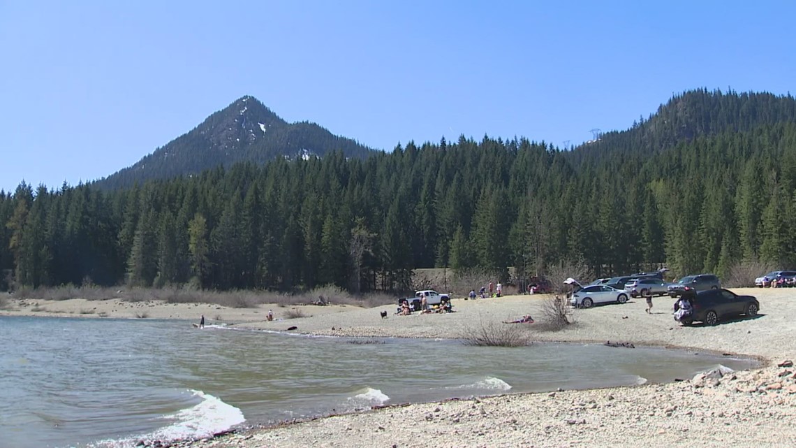 Snoqualmie rescue crews say unseasonal temperatures can increase hazards in mountains, water - Vimarsana News